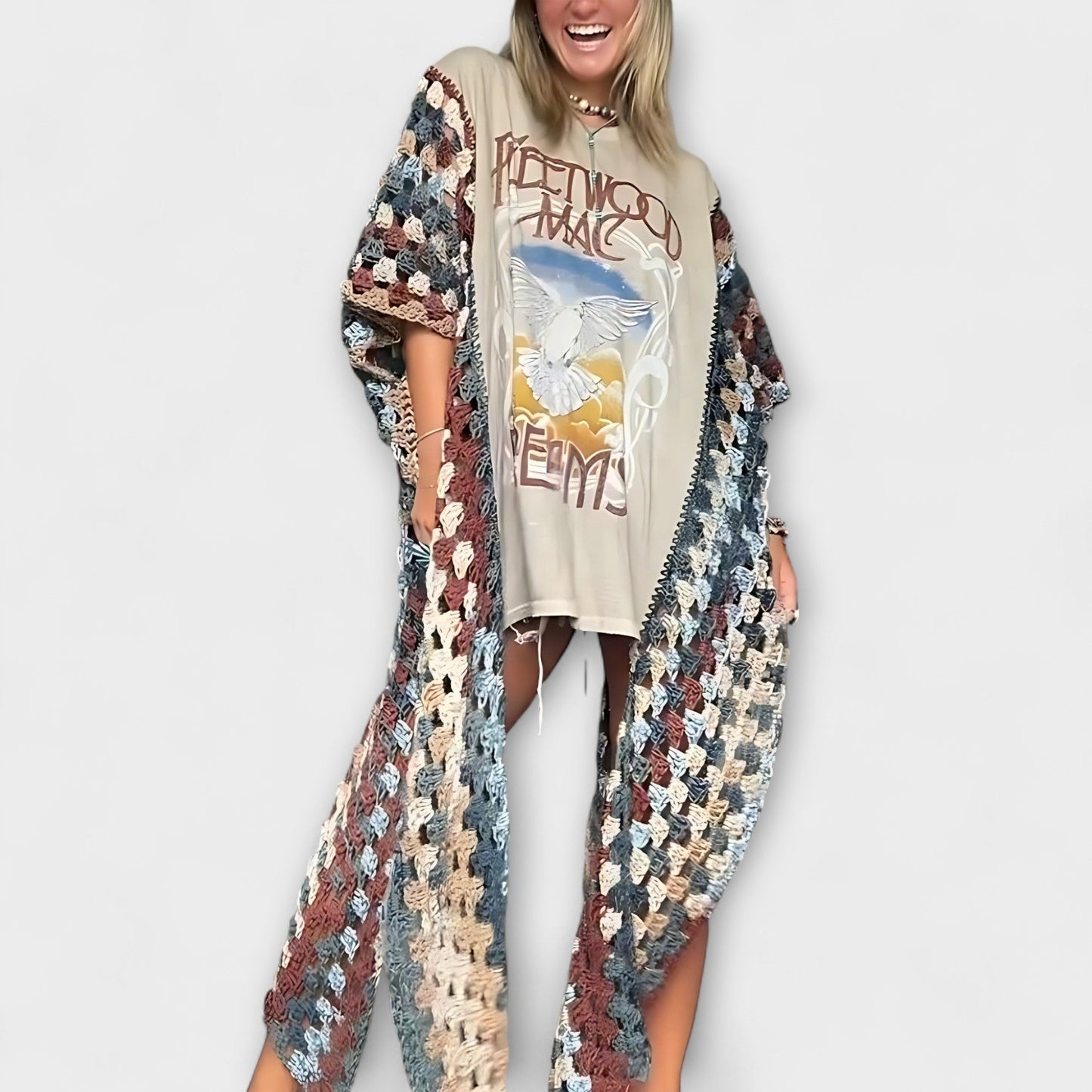 Molly - Cardina Crochet Tee