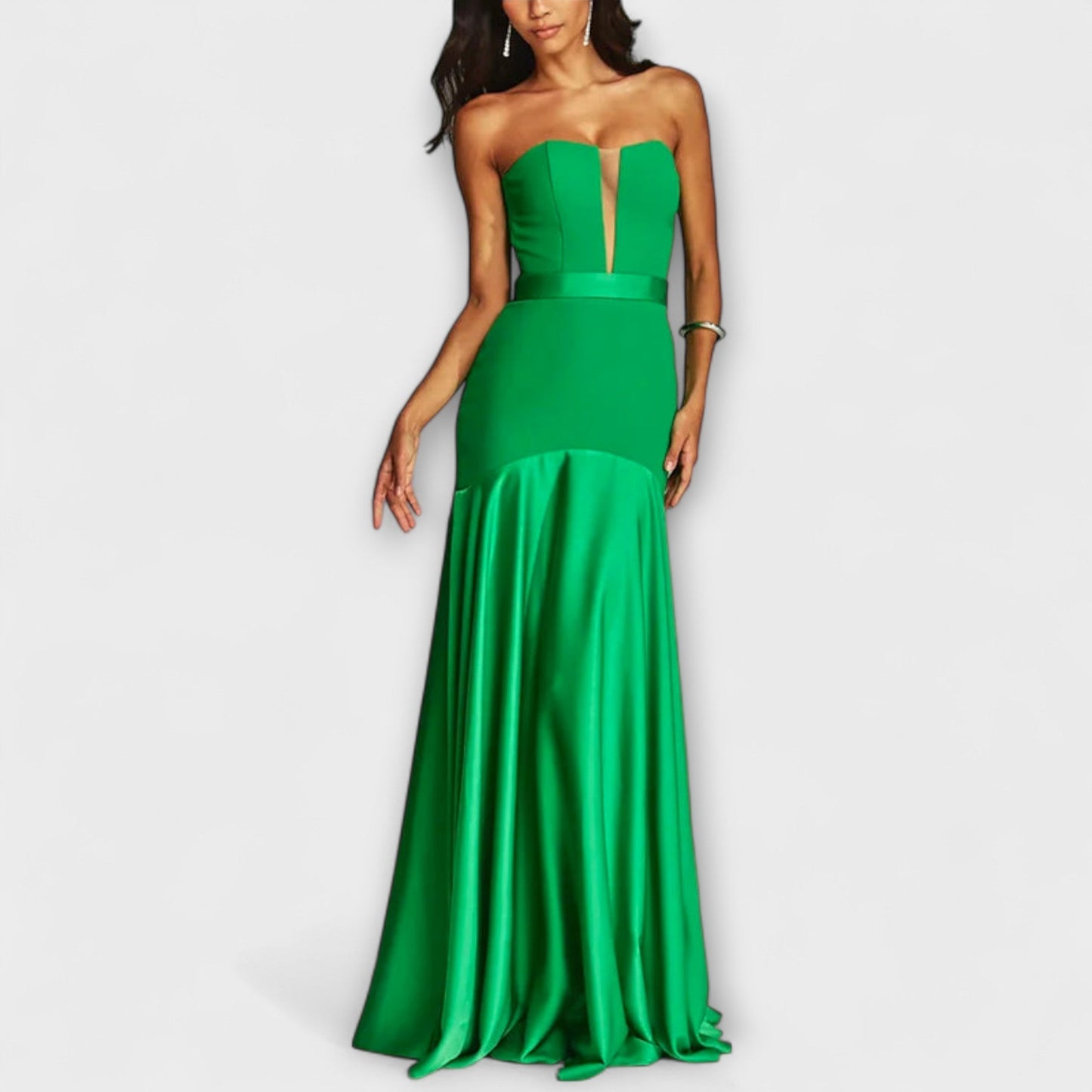 Vada - Off-Shoulder V-Neck Maxi Dress