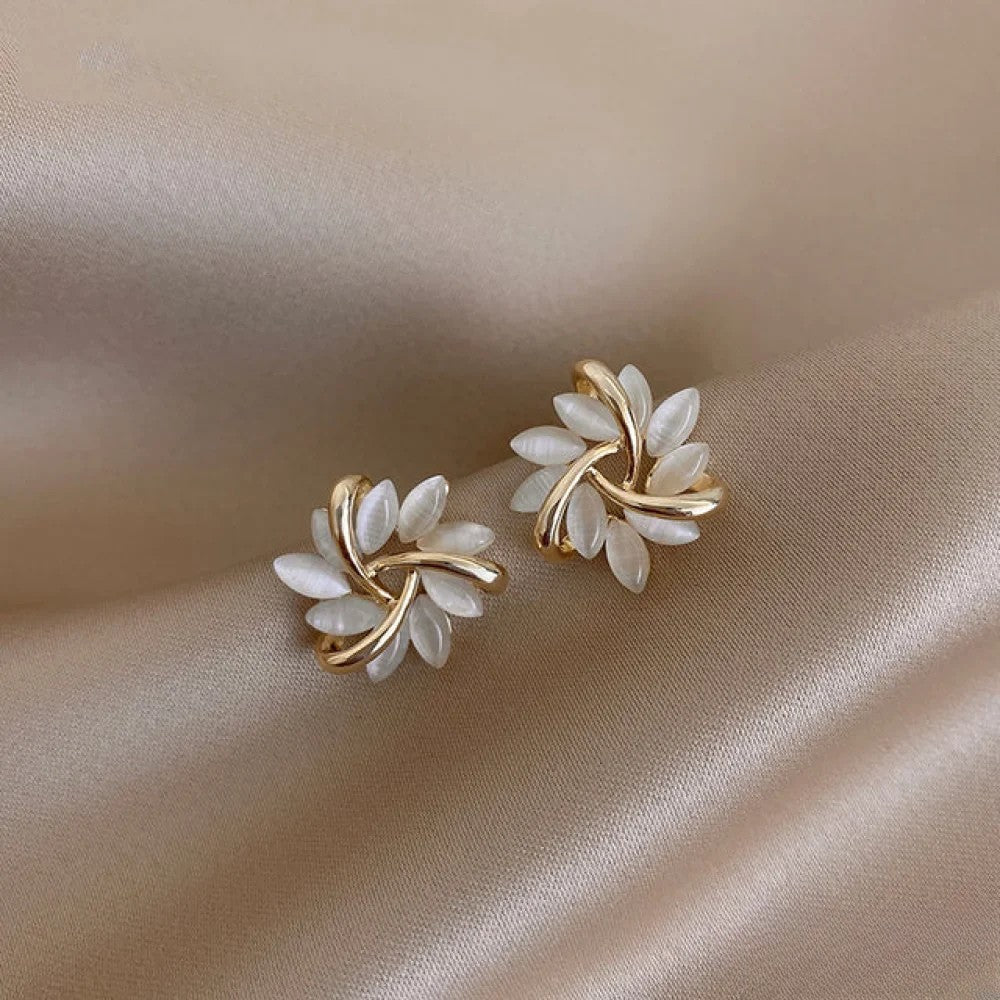 Elegant Gold Earrings Featuring Stunning Opal Flower Designs