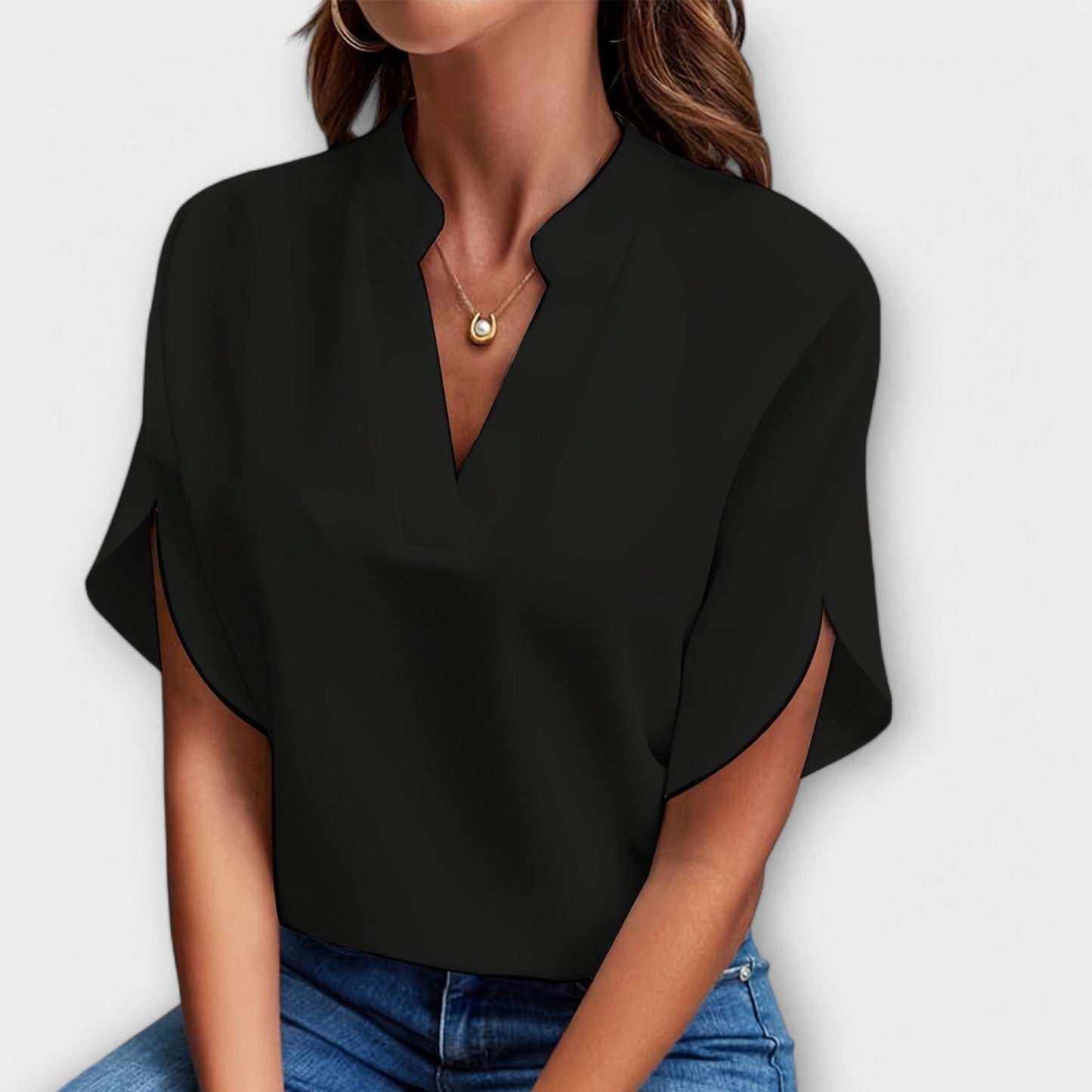 Vivi - Stylish and Lightweight Women's Blouse