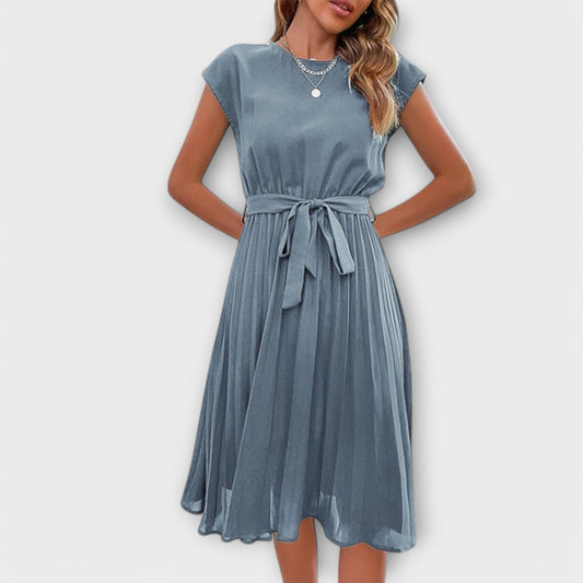 Claire - Casual Midi Dress with Short Sleeves and Pleats