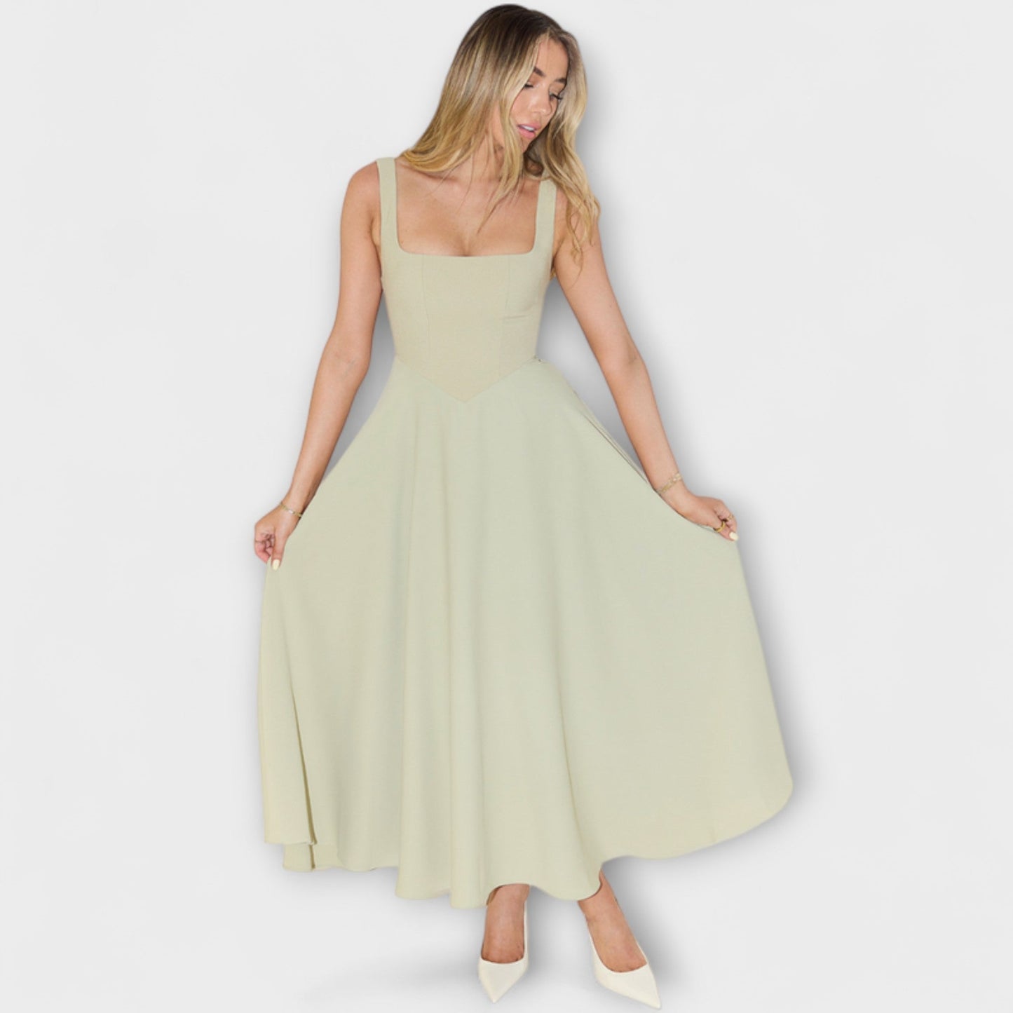 Scarlett - Elegant Evening Gown