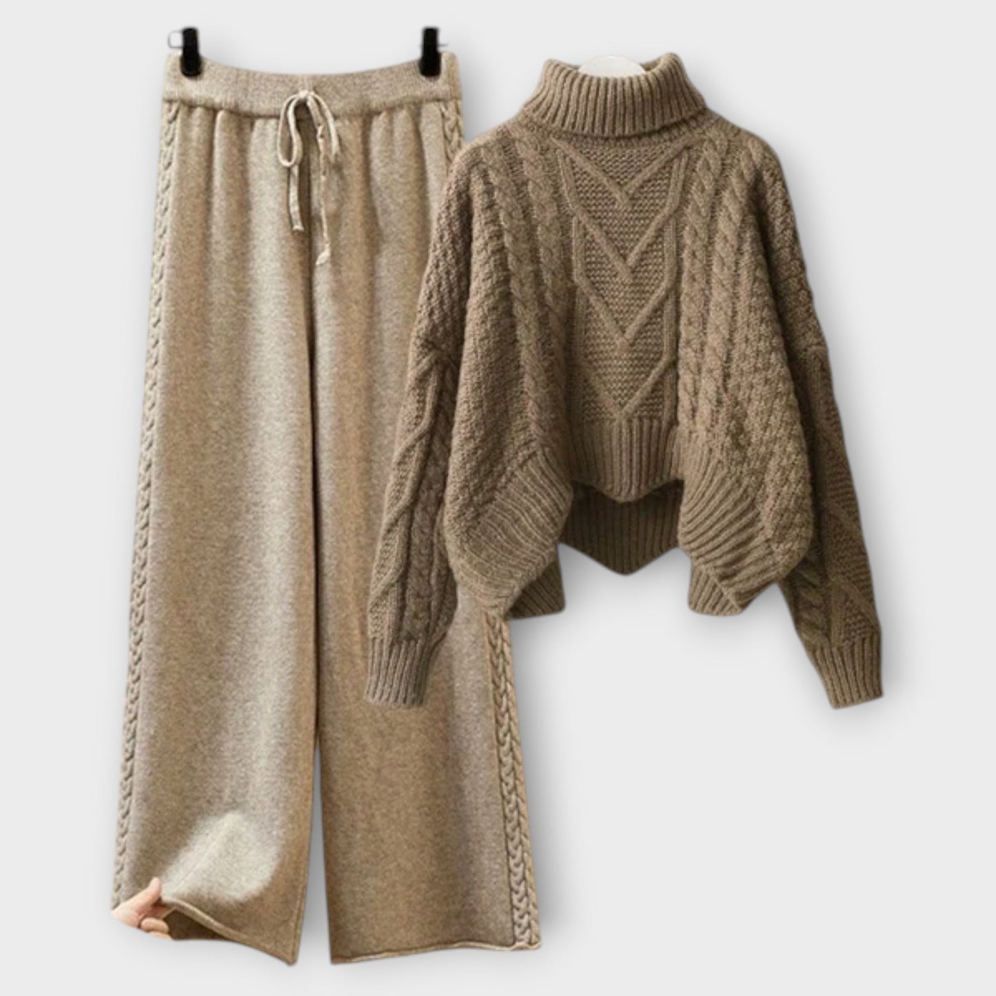 Olivia - Stylish Knit Set