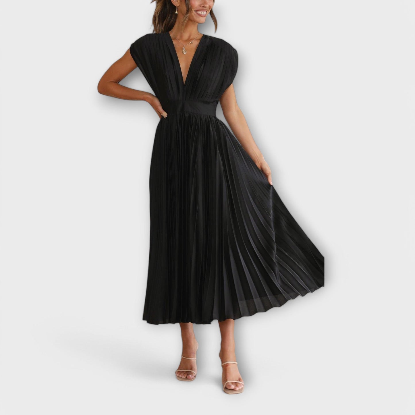 Maria - Chic Pleated Dress