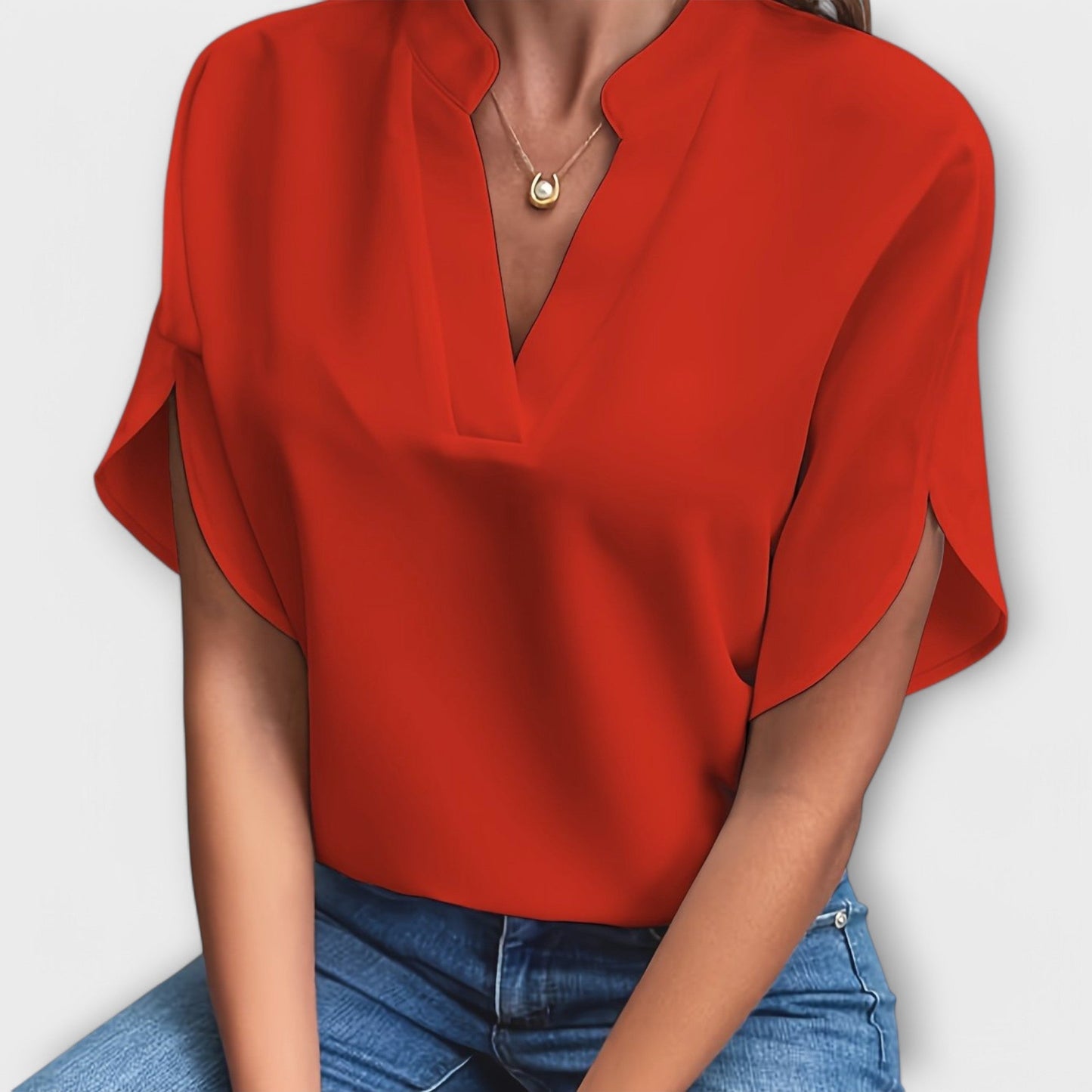 Vivi - Stylish and Lightweight Women's Blouse