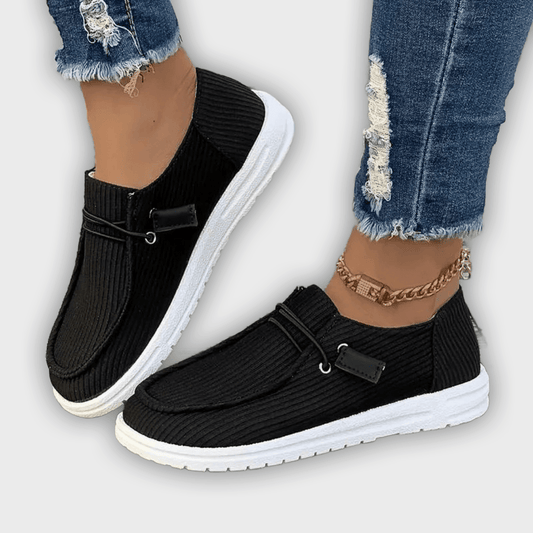 Amélie – Women’s Slip-On Shoes – Soft Knit – Flat Sole – Textured Upper – Casual Fit