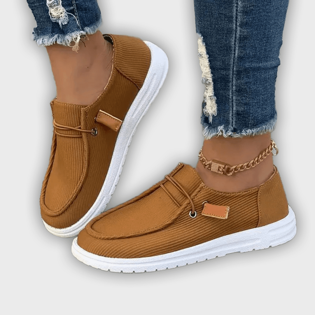 Amélie – Women’s Slip-On Shoes – Soft Knit – Flat Sole – Textured Upper – Casual Fit