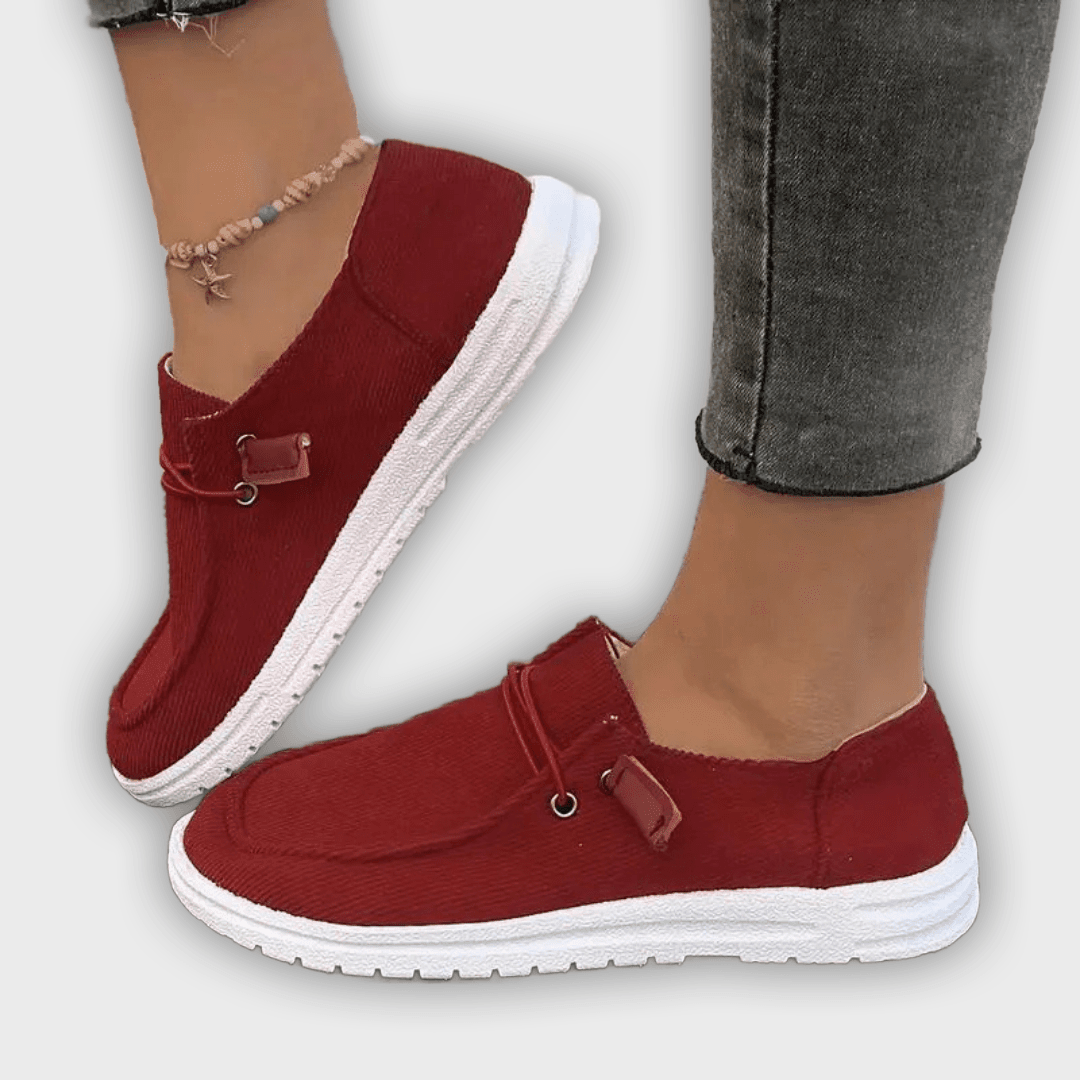 Amélie – Women’s Slip-On Shoes – Soft Knit – Flat Sole – Textured Upper – Casual Fit