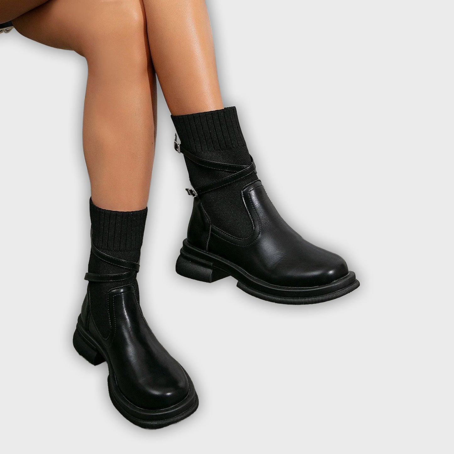 Elfrid – Women’s Retro Platform Boots with Chunky Sole & Vintage Design