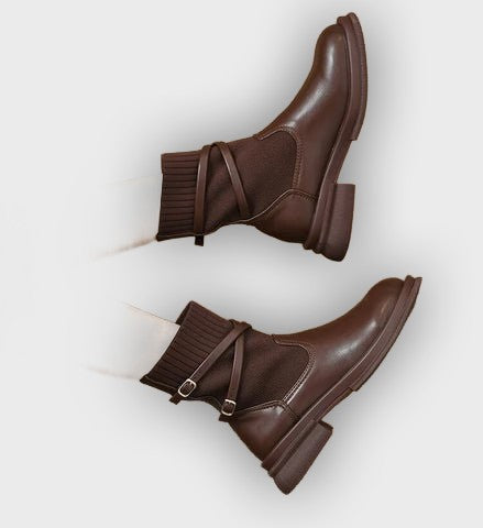 Elfrid – Women’s Retro Platform Boots with Chunky Sole & Vintage Design