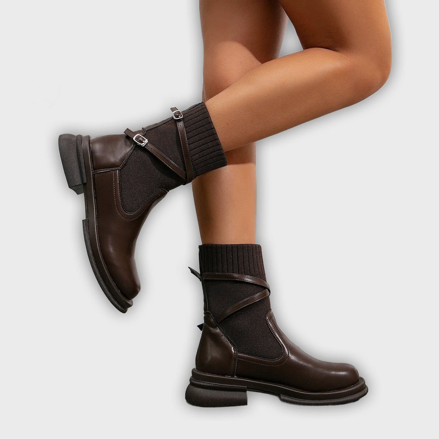 Elfrid – Women’s Retro Platform Boots with Chunky Sole & Vintage Design