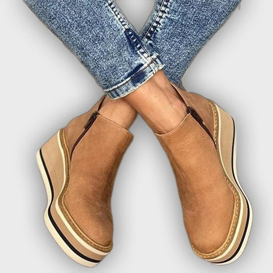 Elise – Women’s Leather Ankle Boots with Sleek Silhouette & Cushioned Fit