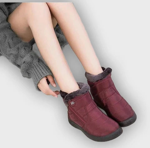 Ragnhild – Women’s Fur-Lined Winter Snow Boots with Zipper Closure