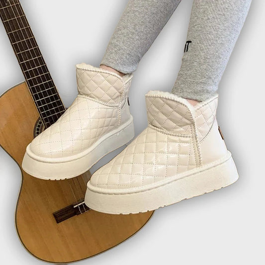 Ronja – Women’s Waterproof Chunky Sole Outdoor Boots