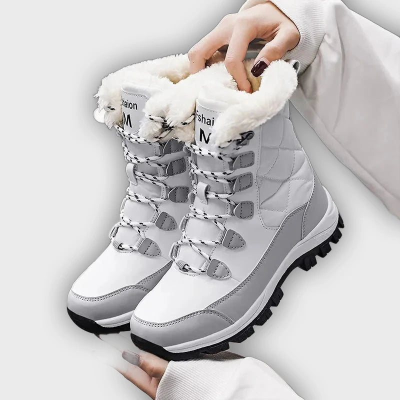 Talia – Women’s Cozy Outdoor Lace-Up Boots with Warm Lining
