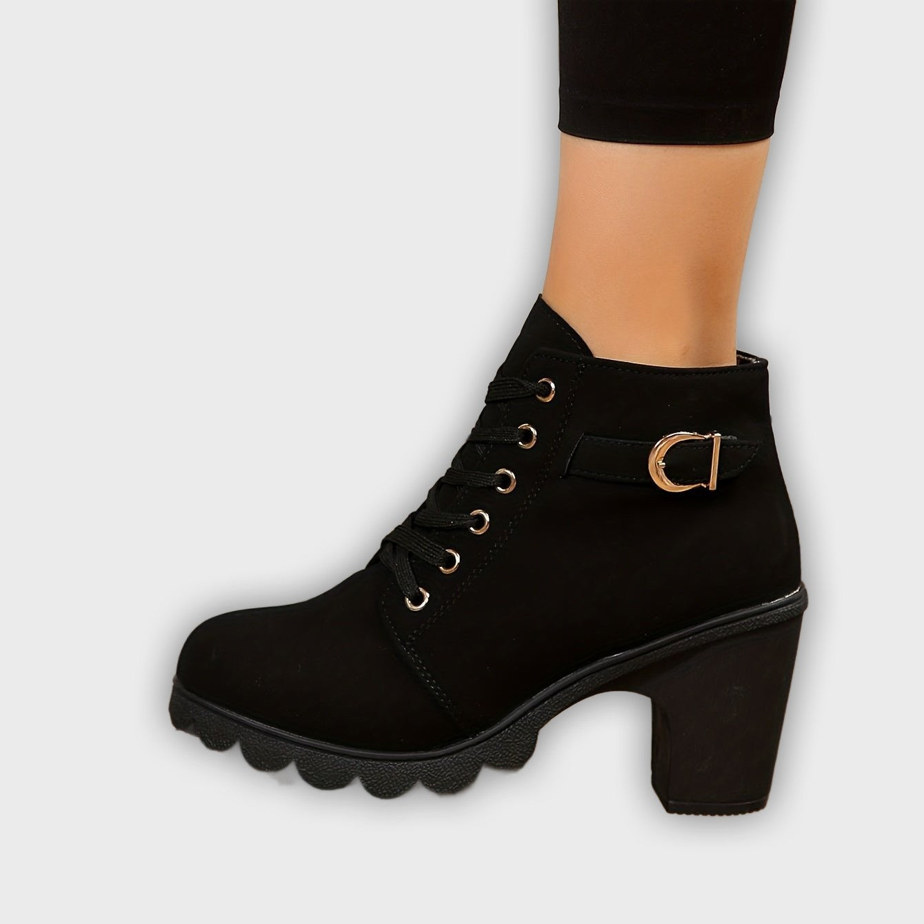 Thyra – Women’s Heeled Ankle Boots in Suede with Side Zip & Block Heel