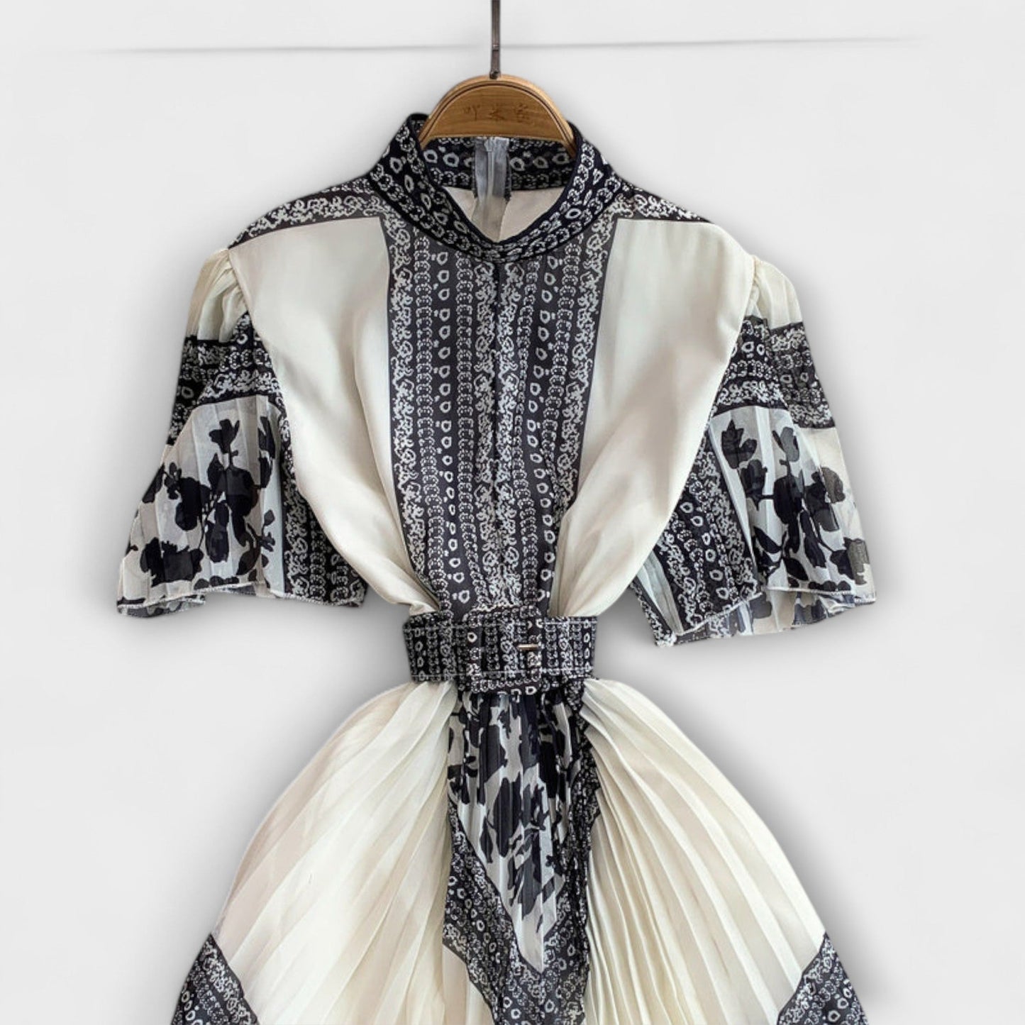 Delilah - Retro-Inspired Dress