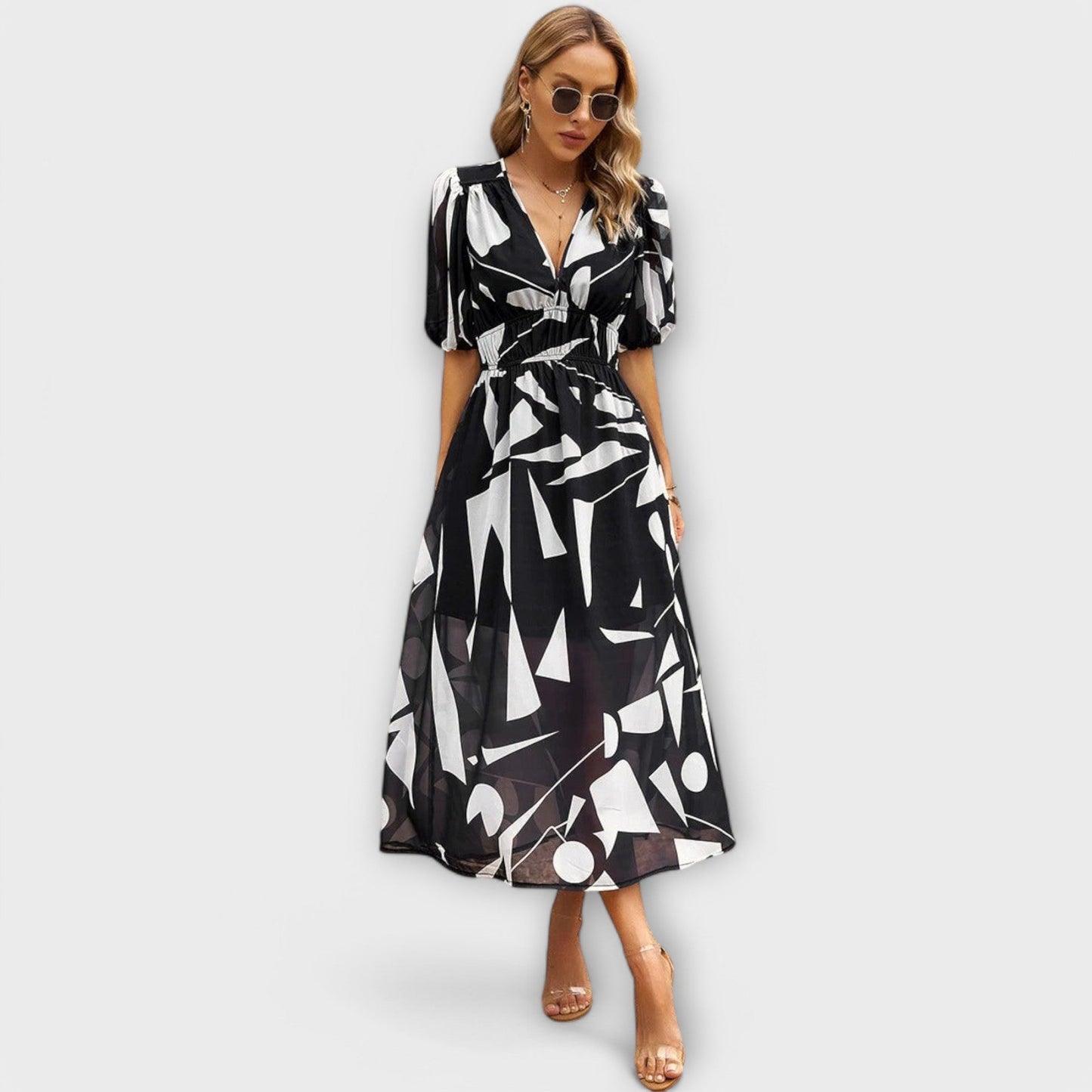 Mathilda - Chic Midi Dress