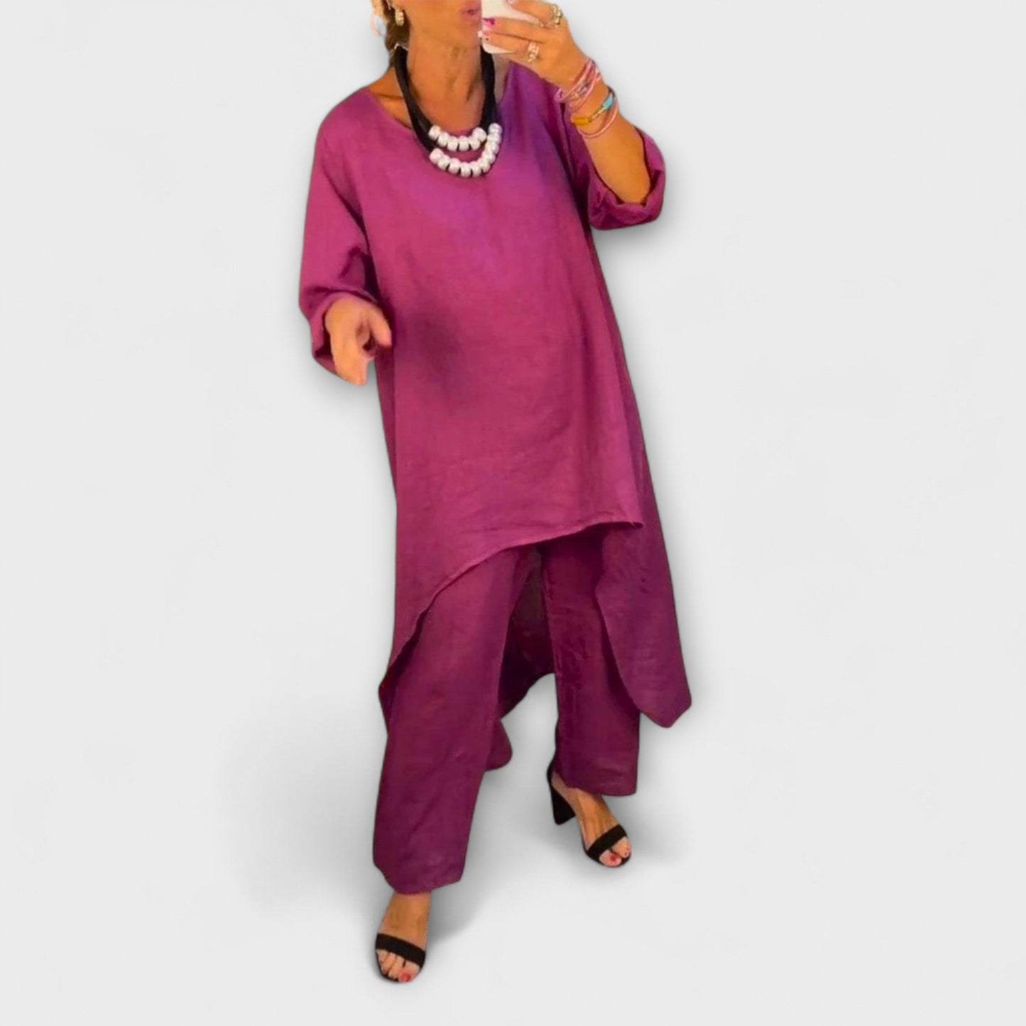 Tabea - Linen Suit with Round Neck