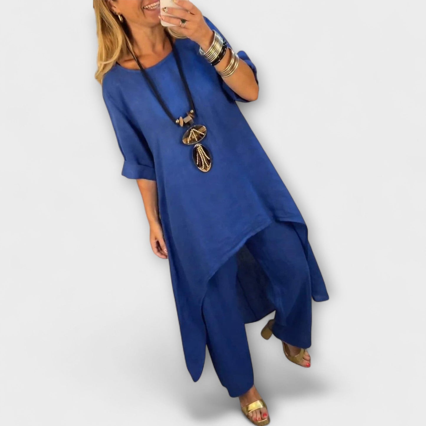 Tabea - Linen Suit with Round Neck