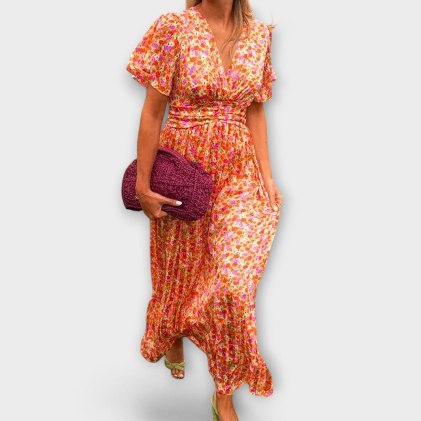 Elsie - Timeless V-Neck Dress