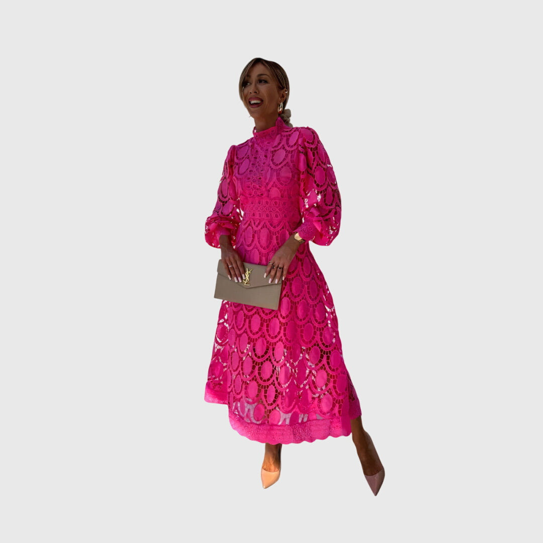 Glamorous and Feminine Lace Dresses