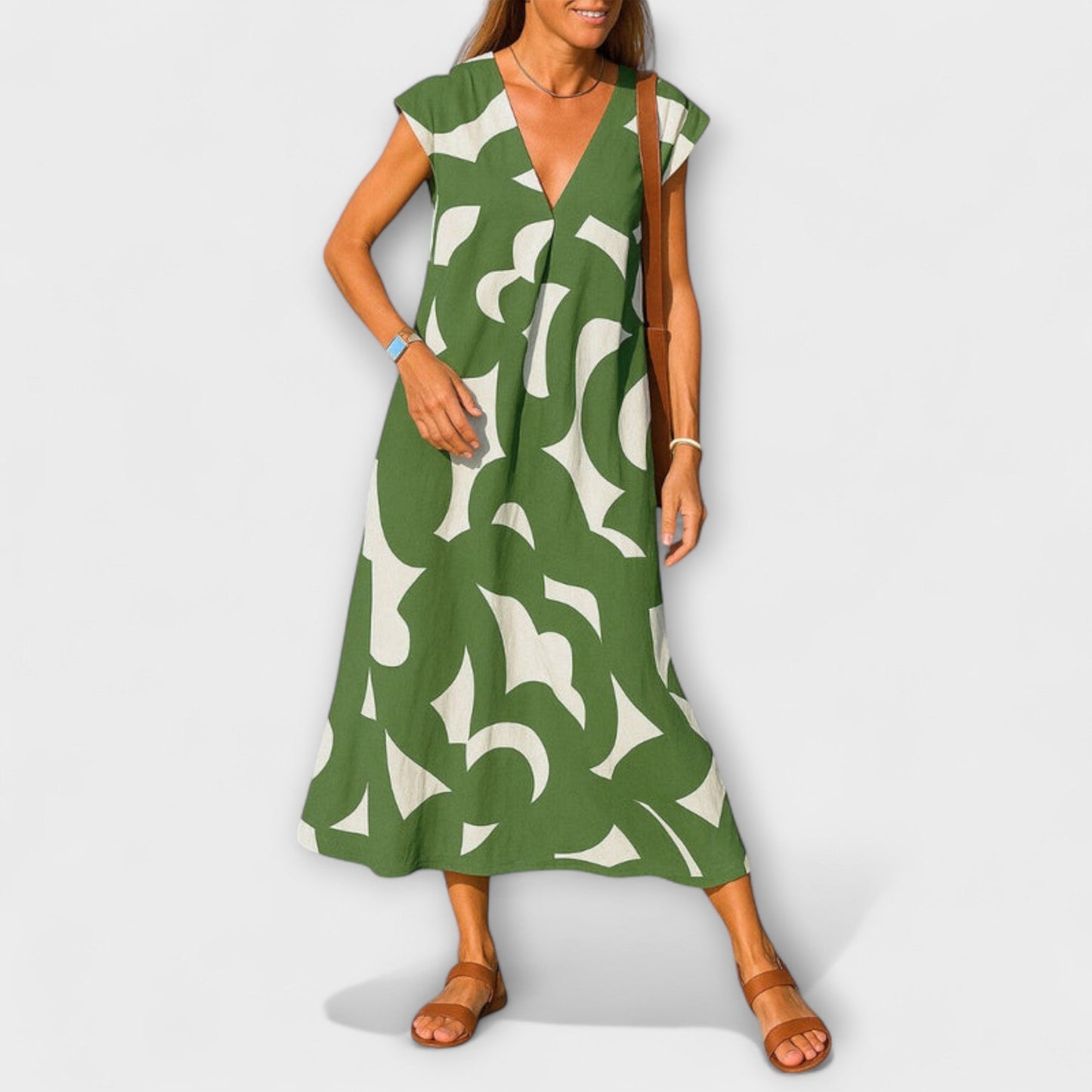 Linae – Lightweight V-Neck Dress