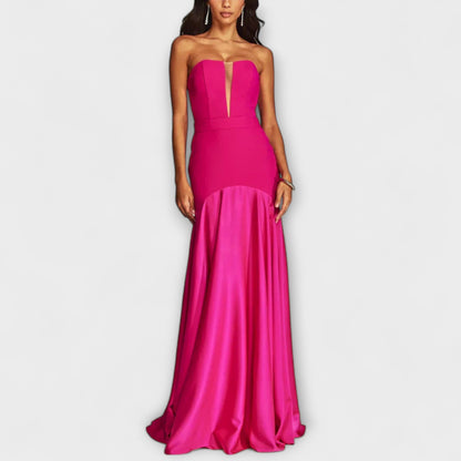 Vada - Off-Shoulder V-Neck Maxi Dress