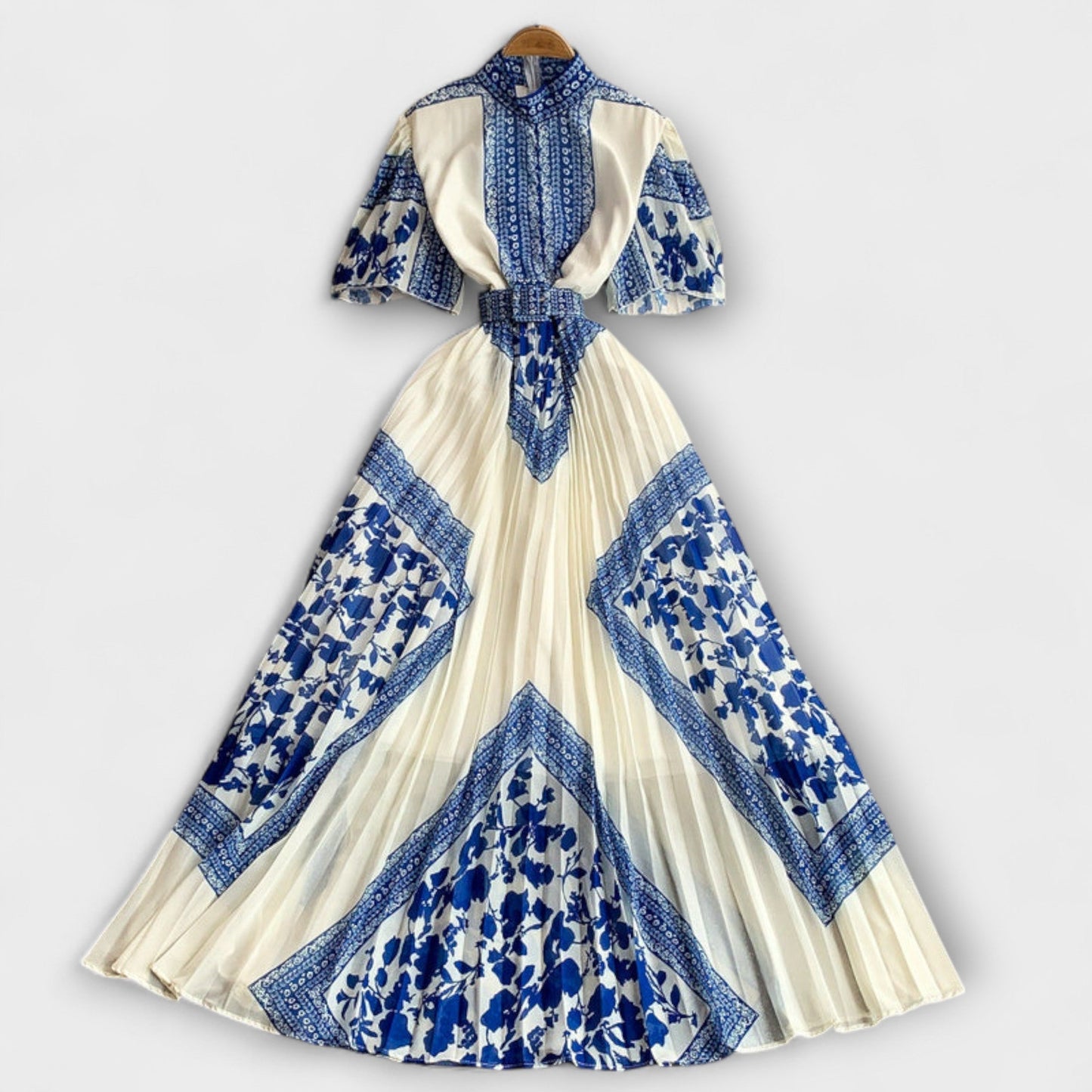 Delilah - Retro-Inspired Dress