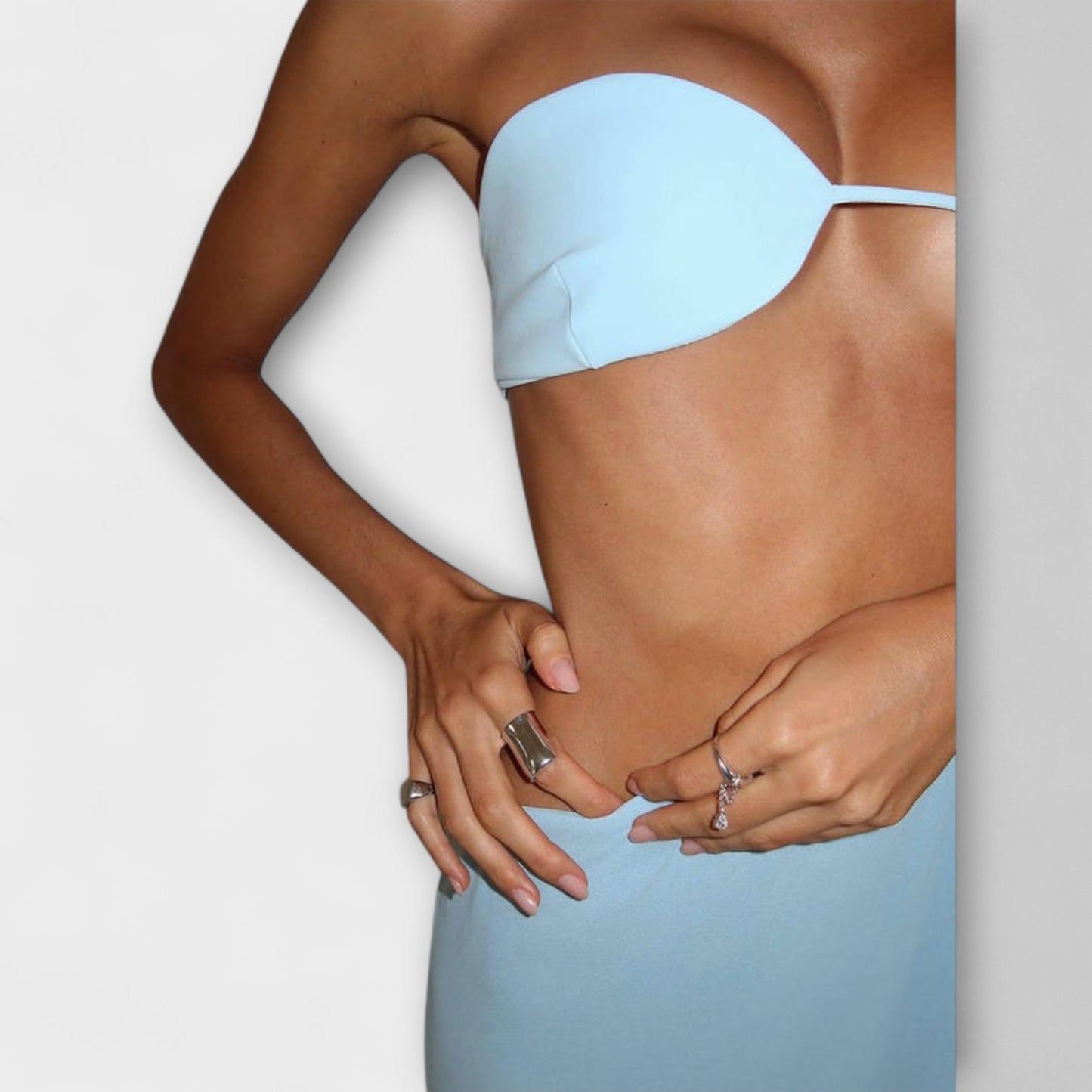 Isabella - Alluring Backless Evening Gown