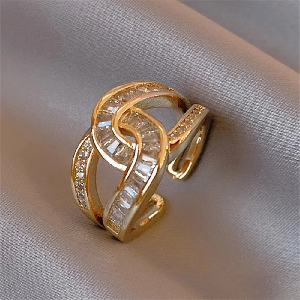 Stylish Knot Ring