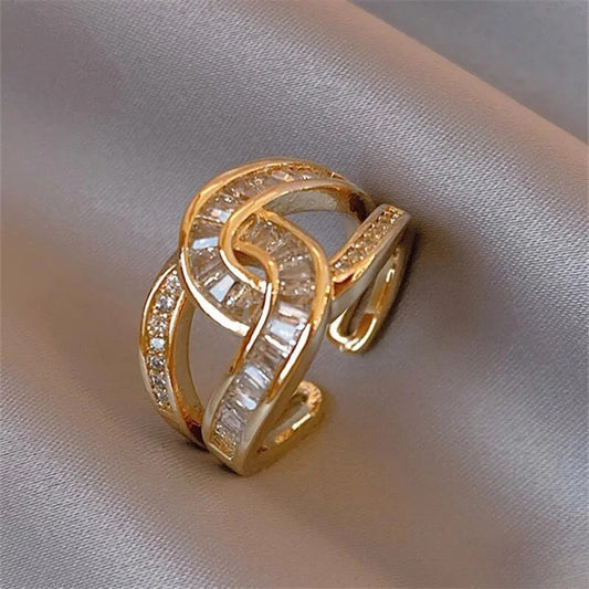 Stylish Knot Ring
