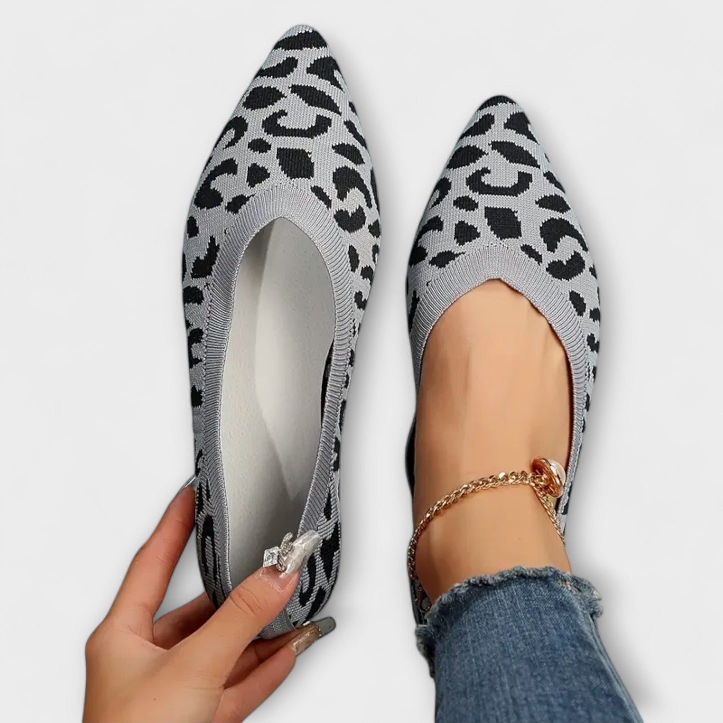 Leopard Print Pointed-Toe Flats