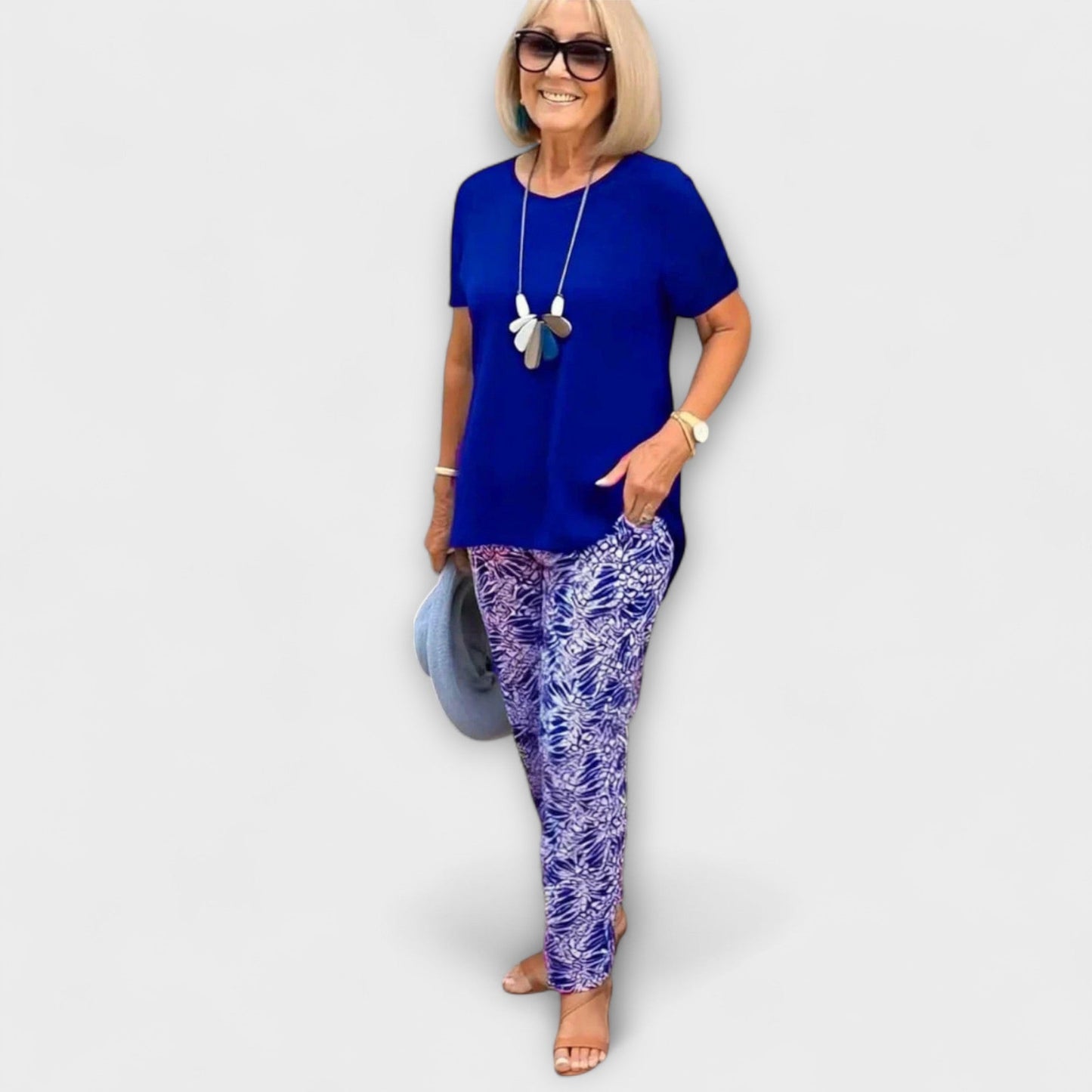 Arielle - Chic Summer Outfit