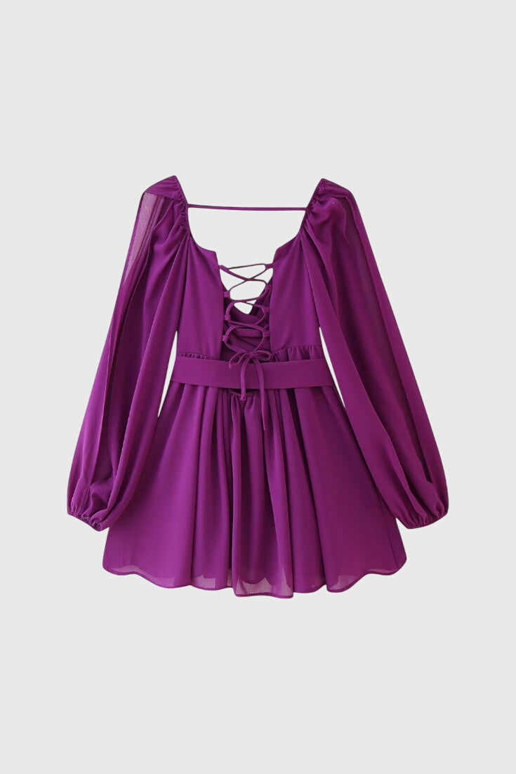 Mini dresses with a V-neck and light sleeves