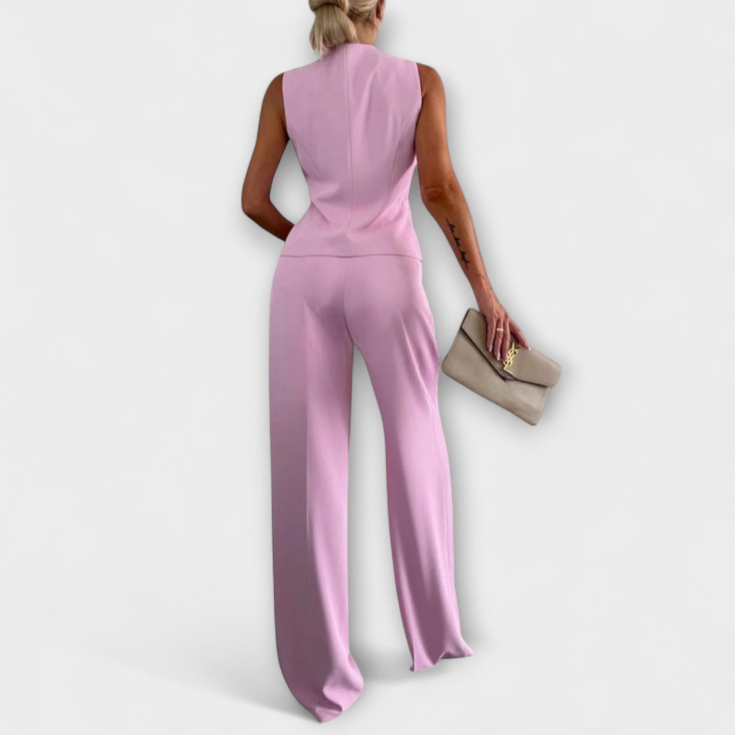 Wilhelmina - Chic Sleeveless Top and Pants Set