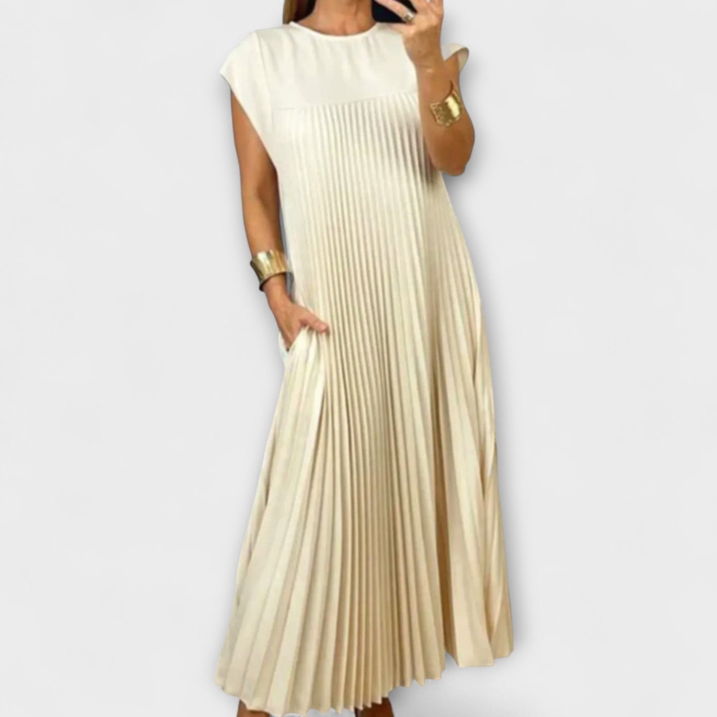 Zairelle – Stylish Pleated Dress