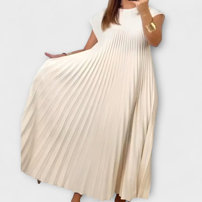 Zairelle – Stylish Pleated Dress
