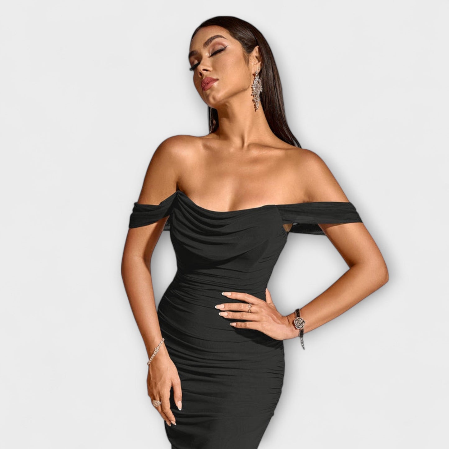 Ione - Off-the-Shoulder Ruffled Bodycon Dress