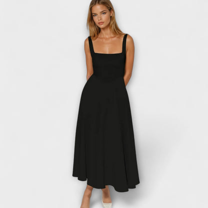 Scarlett - Elegant Evening Gown