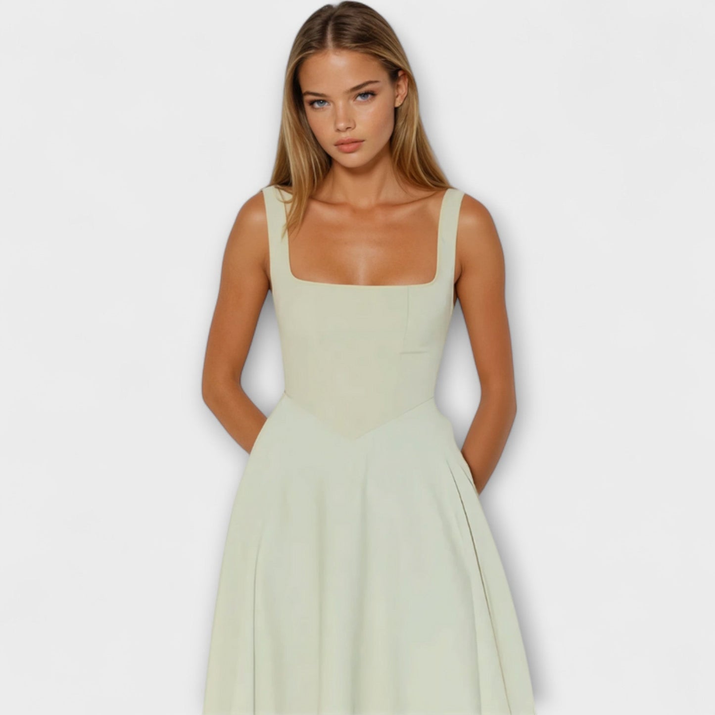 Scarlett - Elegant Evening Gown