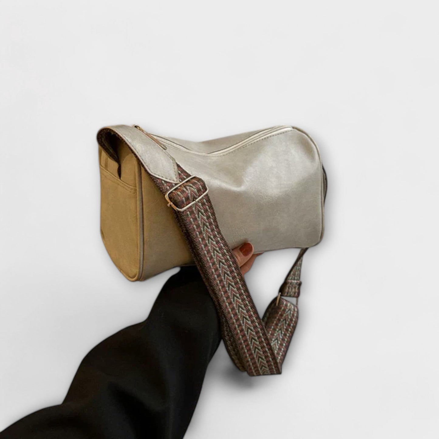 Lora Vintage Crossbody Bag