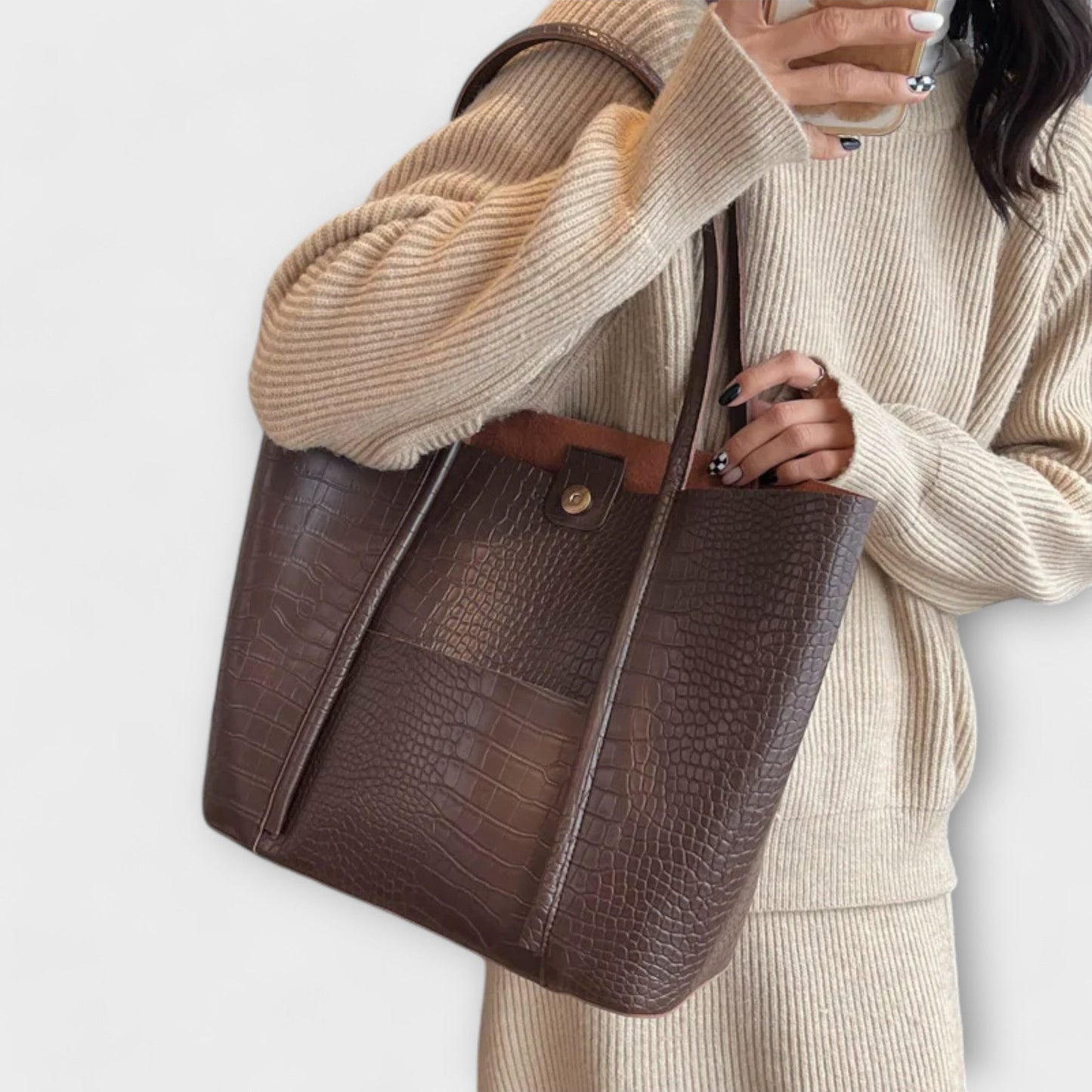 Lora Vintage Shoulder Bag
