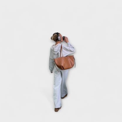 Lora – Vintage Tote Bag