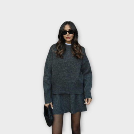 Carol - Casual Knit Outfit