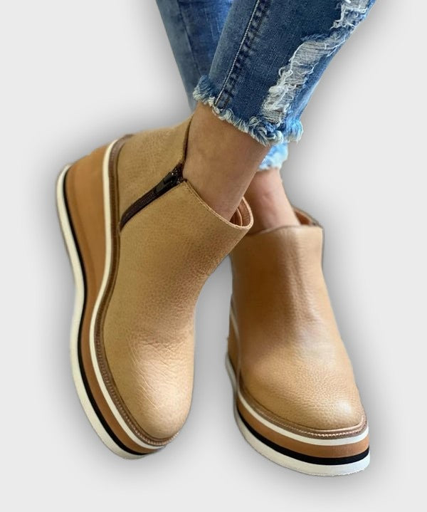 Elise – Women’s Leather Ankle Boots with Sleek Silhouette & Cushioned Fit