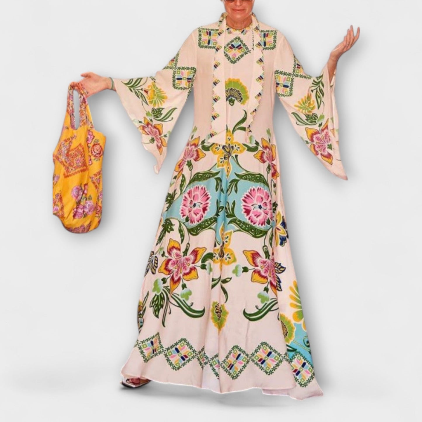 Lisa - Elegant Floral Print Maxi Dress with Flowing Design