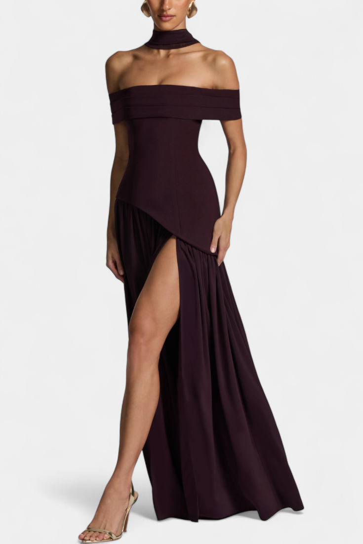 Maxi Pilgrim Dress with Off-Shoulder Sleeves Made of Chiffon with a Side Slit
