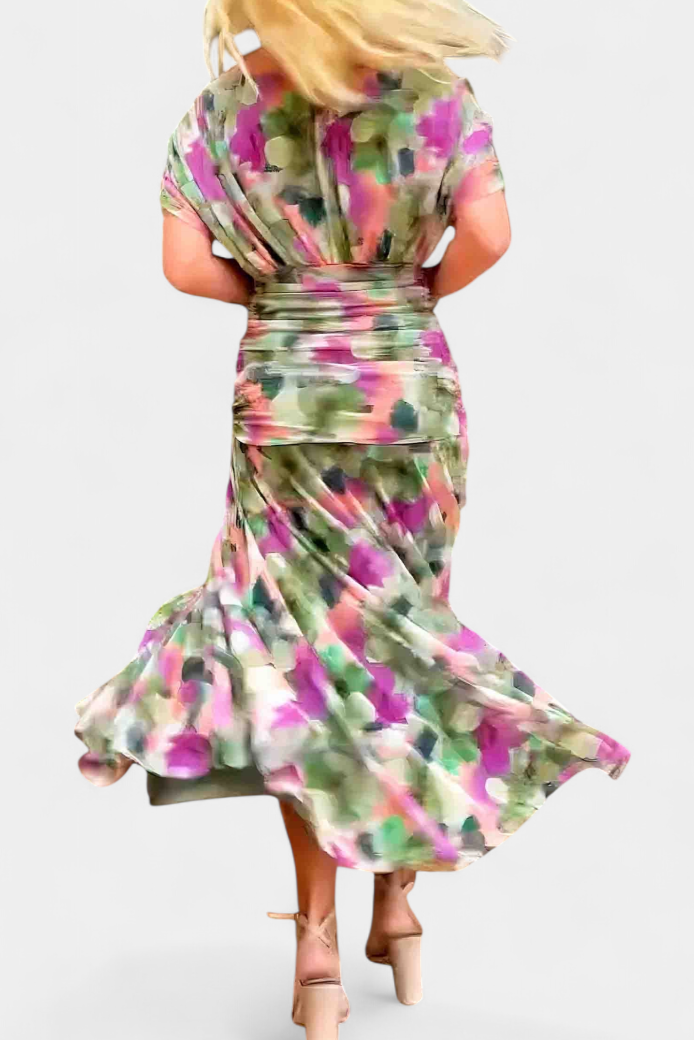 Alondra Long Dress with Fantasy Floral Print and V-Neck