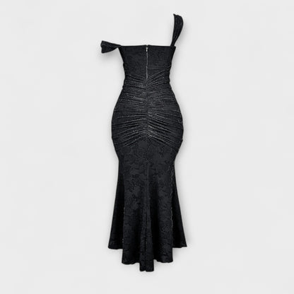 Renske - Elegant Long Dress with Refined Corset